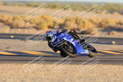 media/Nov-17-2024-CVMA (Sun) [[1fec520723]]/Race 18-Supersport Middleweight/